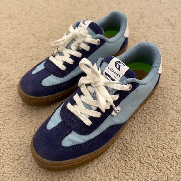 Cariuma Shoes - Cariuma blue sneakers